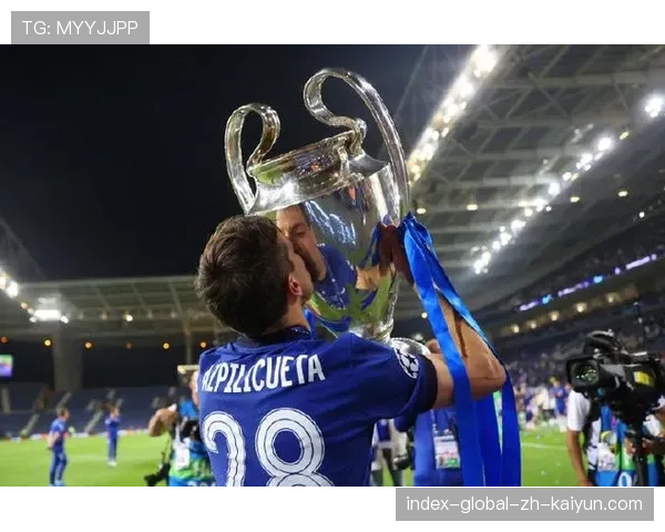 阿兹皮利奎塔腹股沟伤势，塞维利亚后防经验面临缺失